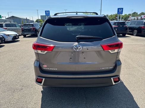 Used 2018 Toyota Highlander Limited Platinum AWD/4WD image 6