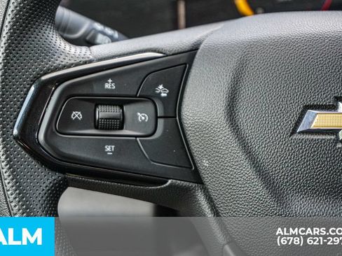 Used 2025 Chevrolet Trax LT FWD image 28