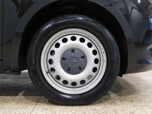 Used 2019 Mercedes-Benz Metris Passenger image 78