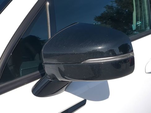 Certified 2023 Kia Sorento S w/ Panoramic Sunroof Package FWD image 12