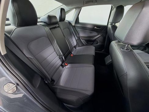 Used 2025 Volkswagen Jetta SE FWD image 40
