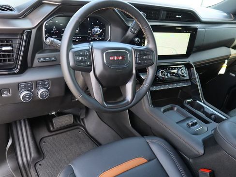 Certified 2025 GMC Sierra 2500 AT4 w/ AT4 Premium Plus Package AWD/4WD image 12