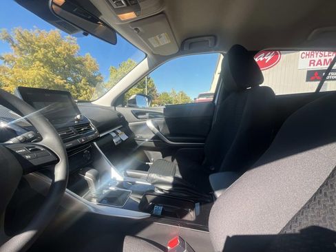 New 2026 Mitsubishi Eclipse Cross LE image 10