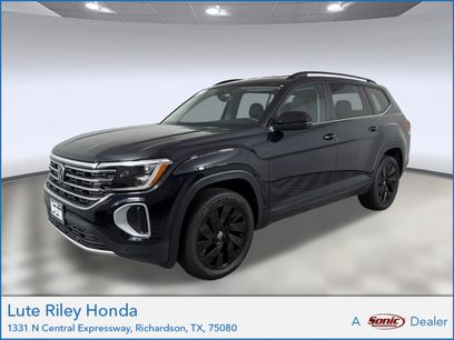Used 2026 Volkswagen Atlas SE w/ Black Wheel Package
