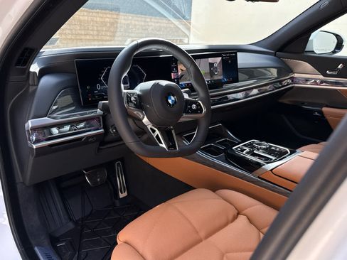 Used 2026 BMW 740i xDrive w/ Premium Package AWD/4WD image 12