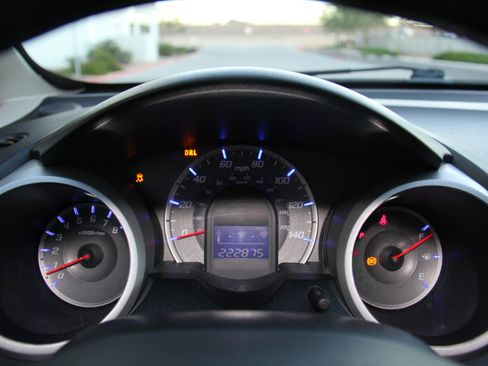 Used 2013 Honda Fit image 12