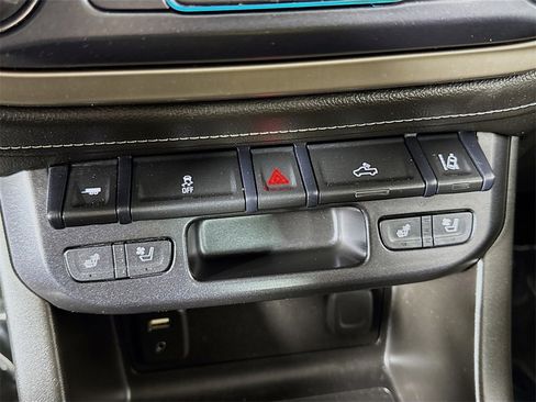 Used 2017 GMC Canyon Denali image 20