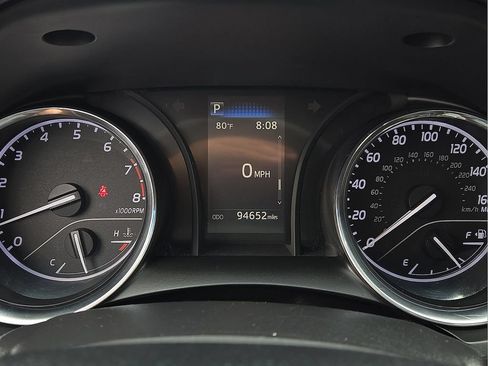 Used 2019 Toyota Camry LE FWD image 19