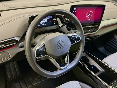 Used 2023 Volkswagen ID.4 Pro image 18