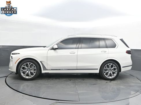Certified 2025 BMW X7 xDrive40i w/ Executive Package image 2