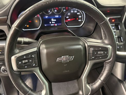 Used 2021 Chevrolet Tahoe Z71 w/ Luxury Package AWD/4WD image 12
