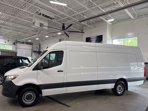Used 2021 Mercedes-Benz Sprinter 3500 image 1