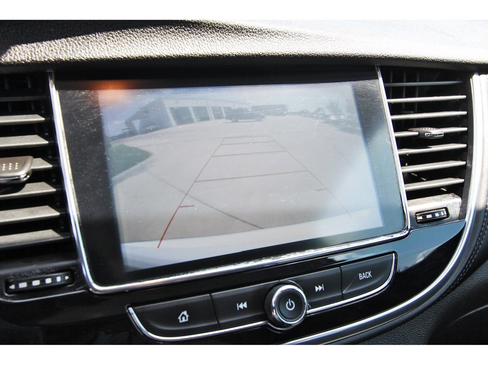 Used 2020 Buick Encore Preferred FWD image 26
