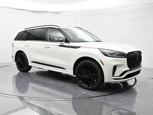 New 2025 Lincoln Aviator Reserve w/ Equipment Group 201A image 3