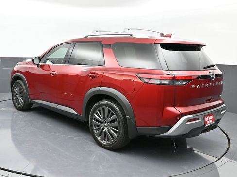 Used 2022 Nissan Pathfinder SL w/ SL Premium Package image 27