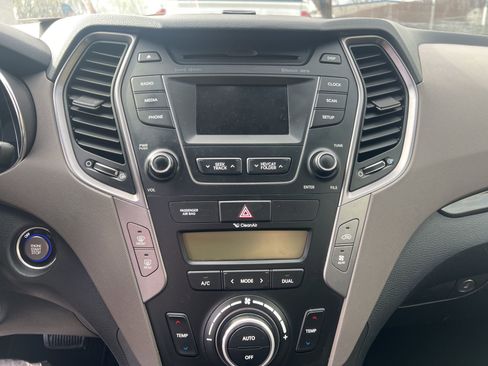 Used 2015 Hyundai Santa Fe Limited image 17