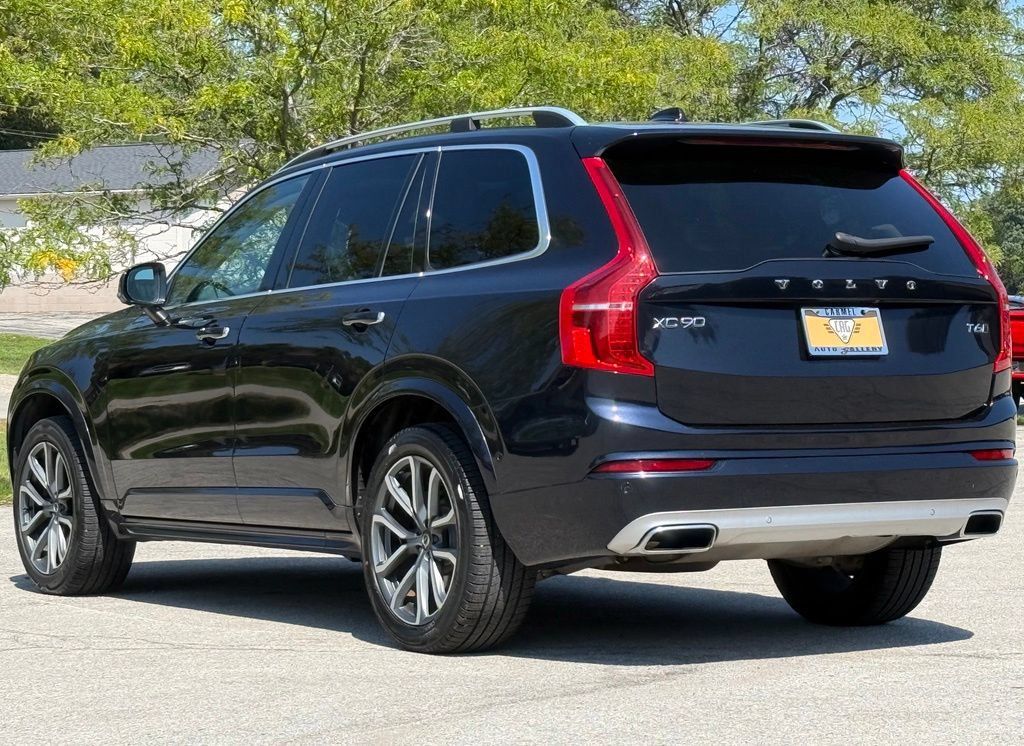 Used 2019 Volvo XC90 T6 Momentum w/ Advanced Package AWD/4WD image 3
