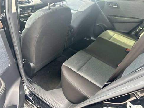 Used 2023 Nissan Rogue SV FWD image 19