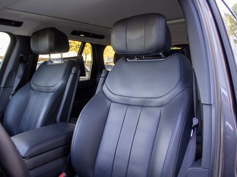 Used 2023 Land Rover Range Rover First Edition image 12