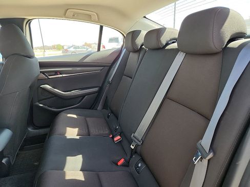 Used 2024 MAZDA MAZDA3 s image 5
