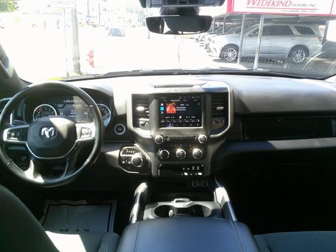Used 2022 RAM 1500 Big Horn AWD/4WD image 17