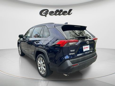 Used 2021 Toyota RAV4 XLE Premium FWD image 7