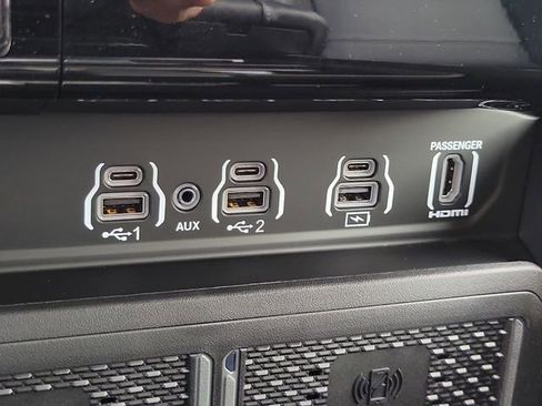New 2026 RAM 2500 Limited AWD/4WD image 23