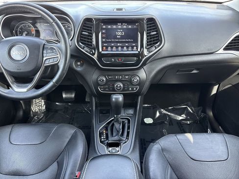 Used 2019 Jeep Cherokee Limited FWD image 14