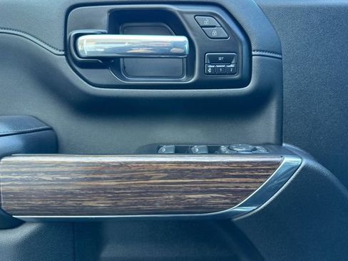 Used 2022 Chevrolet Silverado 3500 High Country w/ Z71 Off-Road Package image 11