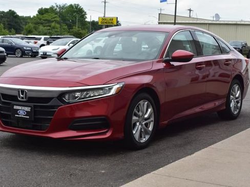 Used 2018 Honda Accord LX image 11