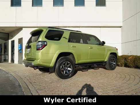 Used 2023 Toyota 4Runner TRD Off-Road image 3