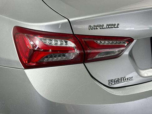 Used 2022 Chevrolet Malibu LT image 36