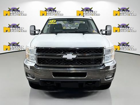 Used 2014 Chevrolet Silverado 2500 LT AWD/4WD image 2