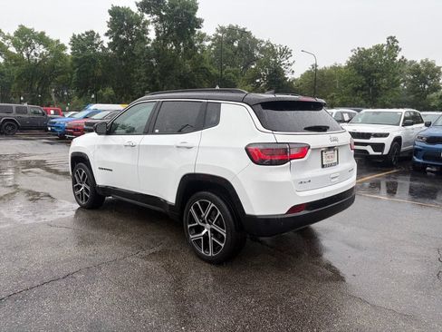 Certified 2024 Jeep Compass Limited w/ Elite Group AWD/4WD image 5