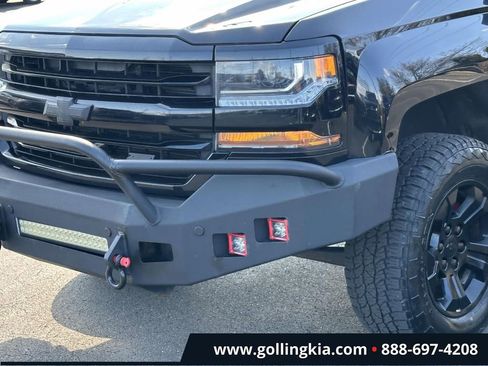 Used 2018 Chevrolet Silverado 1500 LT w/ All Star Edition AWD/4WD image 6