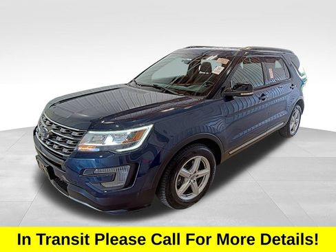 Used 2017 Ford Explorer XLT AWD/4WD image 1
