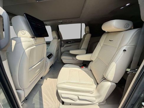 Used 2024 Cadillac Escalade ESV Sport Platinum w/ LPO, ONYX Package AWD/4WD image 20