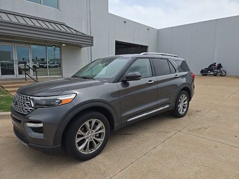 Used 2020 Ford Explorer Limited AWD/4WD image 4