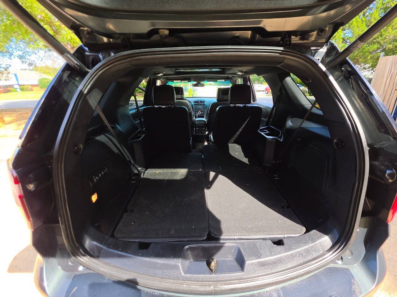 Used 2016 Ford Explorer Platinum AWD/4WD image 64