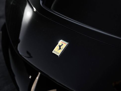 Used 2024 Ferrari SF90 Spider image 8