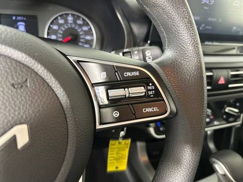 Used 2023 Kia Seltos LX image 16