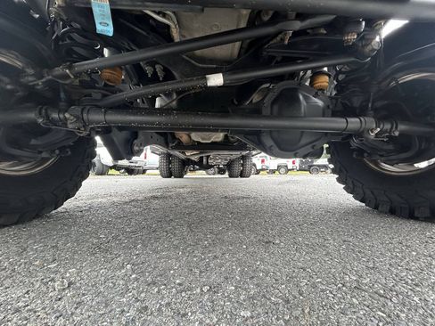 Used 2018 Ford F350 Lariat w/ FX4 Off-Road Package AWD/4WD image 29