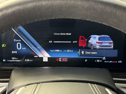 Used 2025 BMW X7 xDrive40i w/ Premium Package AWD/4WD image 15