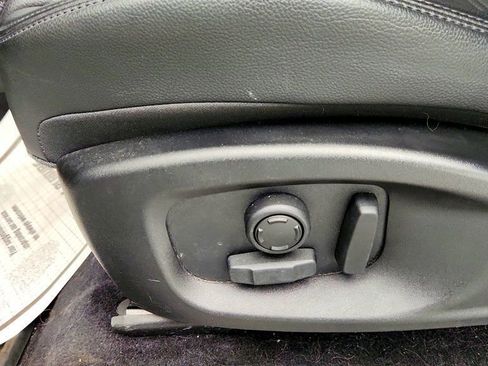 Used 2023 Jaguar E-PACE SE AWD/4WD image 12