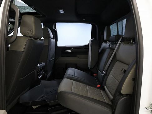 New 2026 Chevrolet Silverado 1500 ZR2 AWD/4WD image 9