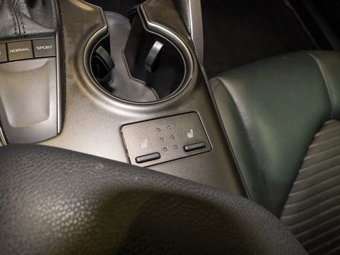 Used 2024 Toyota Camry SE w/ Cold Weather Package image 15