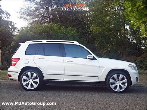 Used 2010 Mercedes-Benz GLK 350 4MATIC image 5