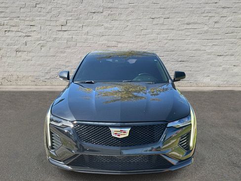 Used 2022 Cadillac CT4 V RWD image 7
