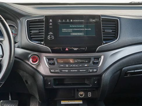 Certified 2022 Honda Pilot Special Edition image 13