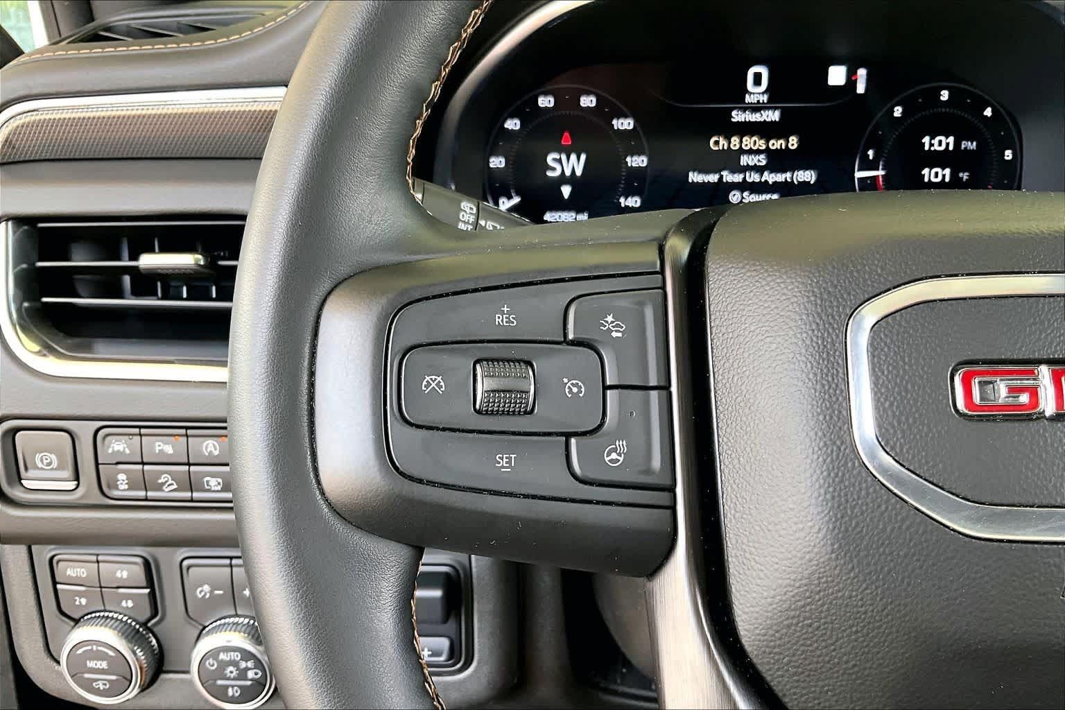 Used 2023 GMC Yukon AT4 w/ AT4 Premium Plus Package AWD/4WD image 22